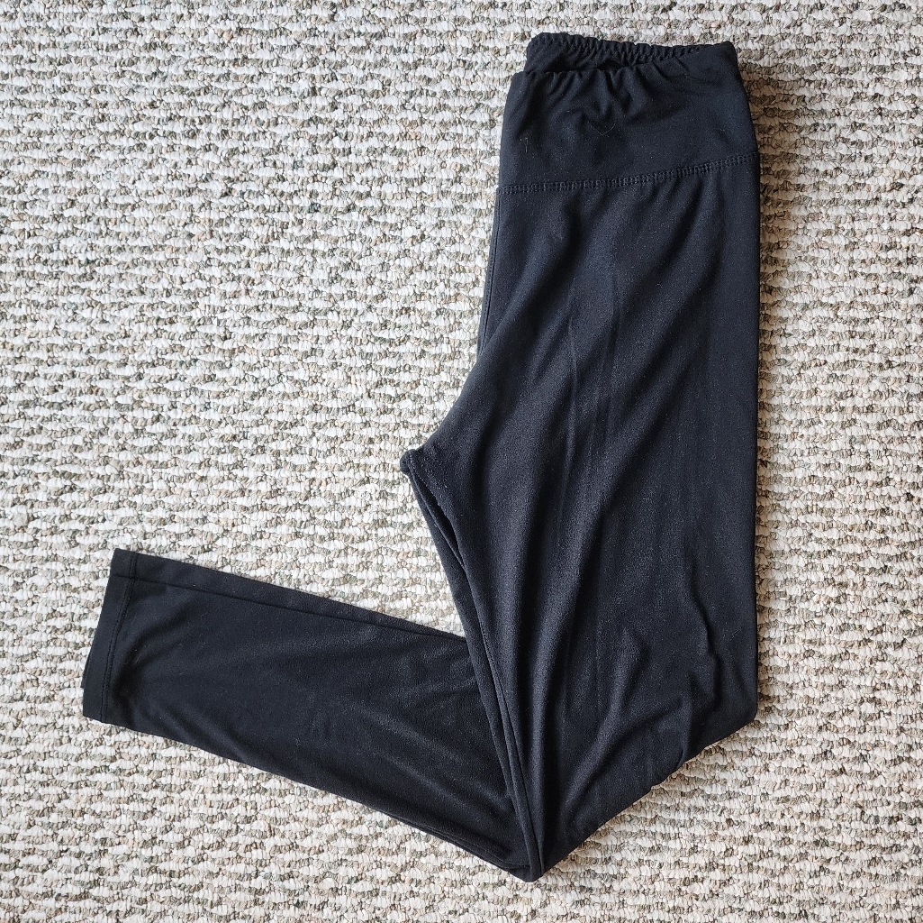 Black Solid Leggings